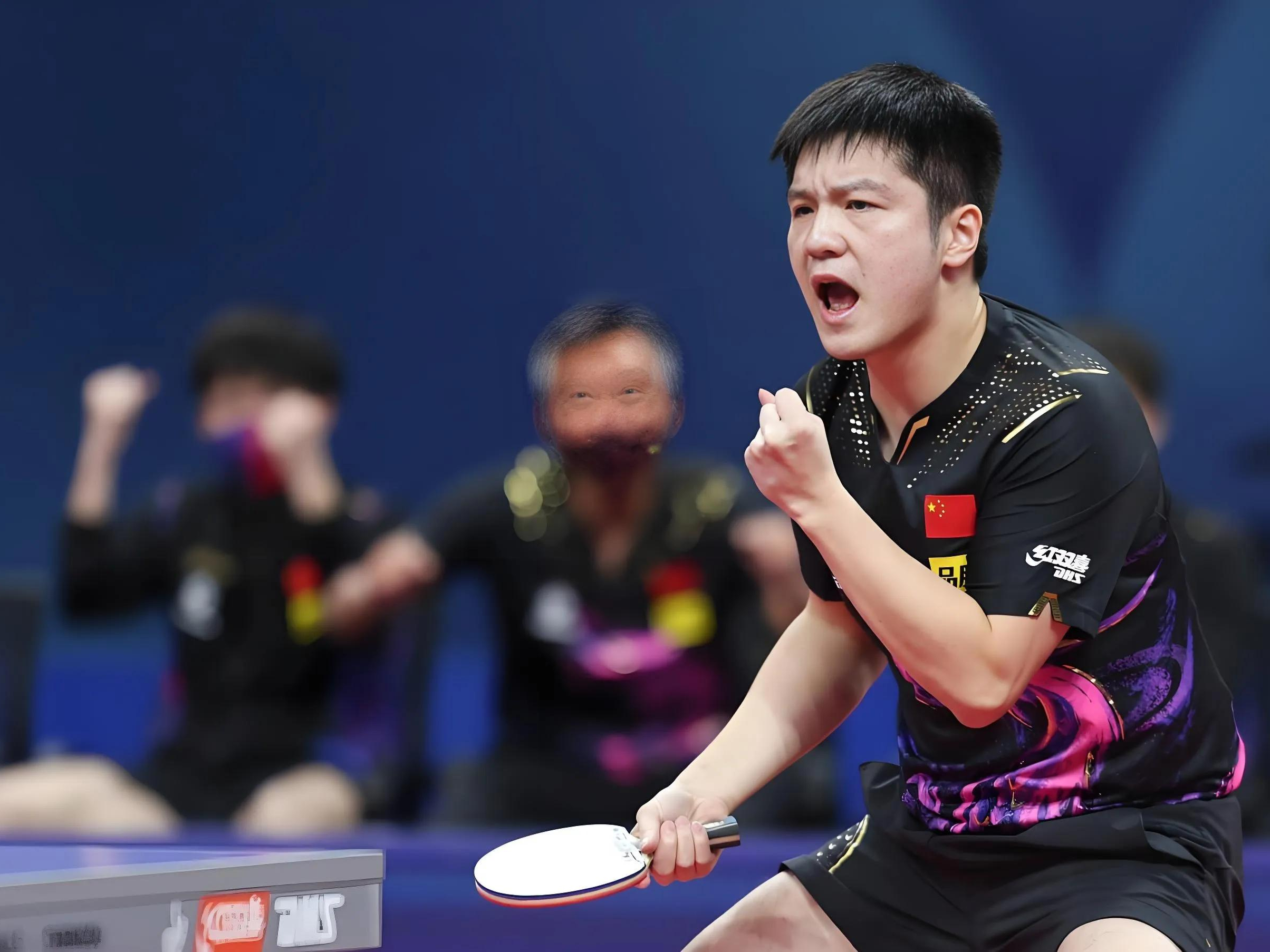 英格兰队鏖战中国队,樊振东关键制胜 英格兰队鏖战中国队,樊振东关键制胜