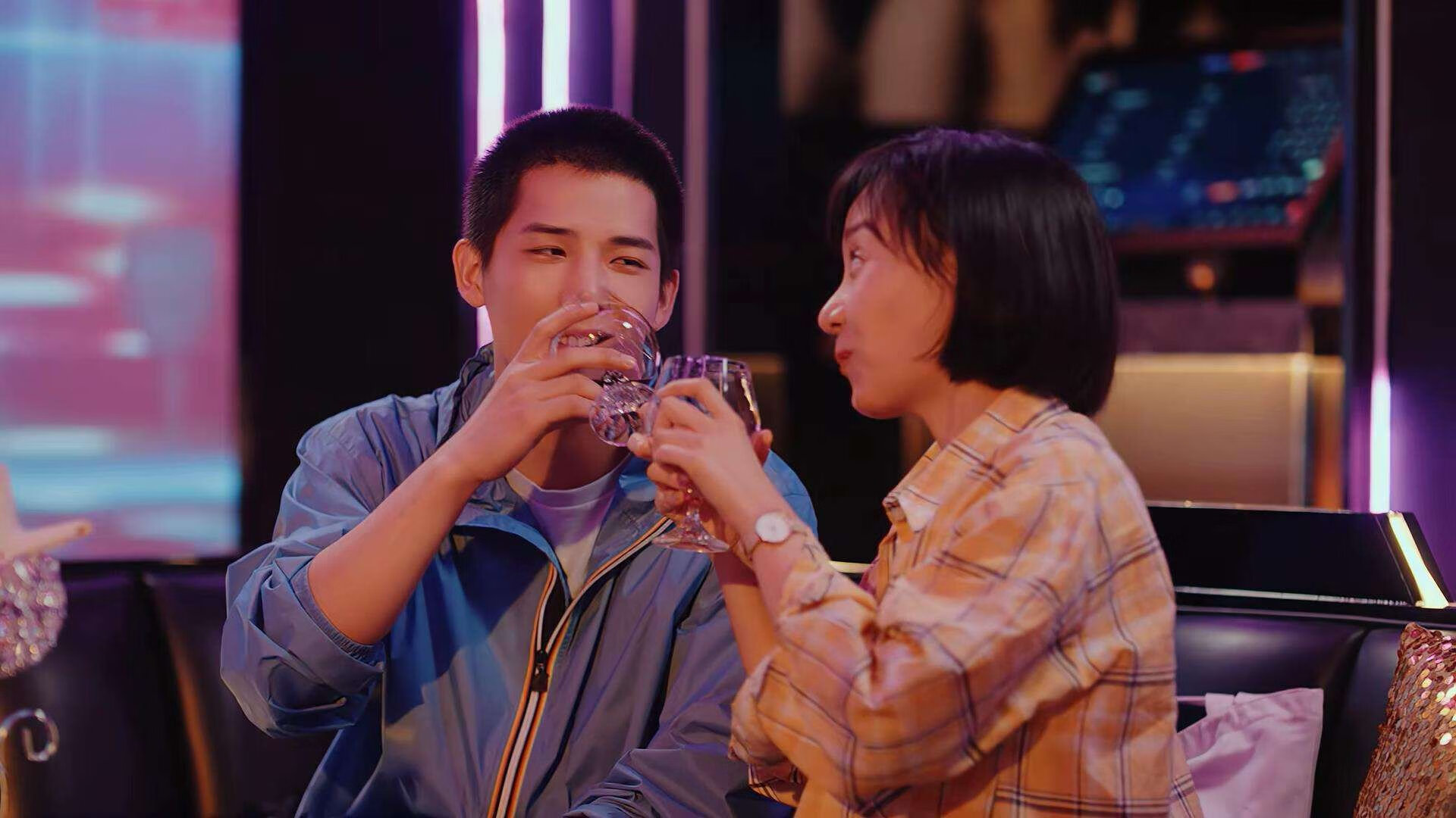 硬地之王红土破茧，梅德韦杰夫年终总决赛力克法网的惊人跨越，刷新全能纪录