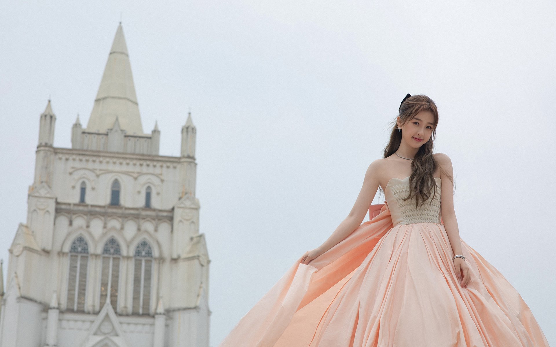 狐狸的狡黠，生死边缘，底特律活塞如何被福克斯拖出泥潭