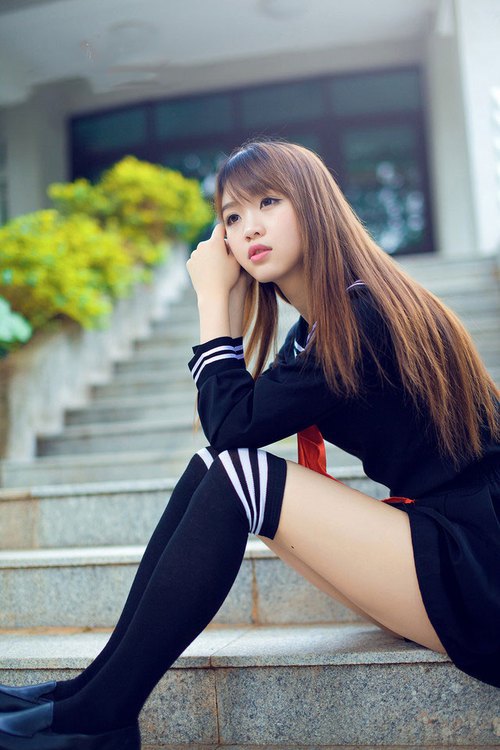 橙色洪流淹没蓝色孤勇，厄德高闪耀难阻荷兰强势晋级